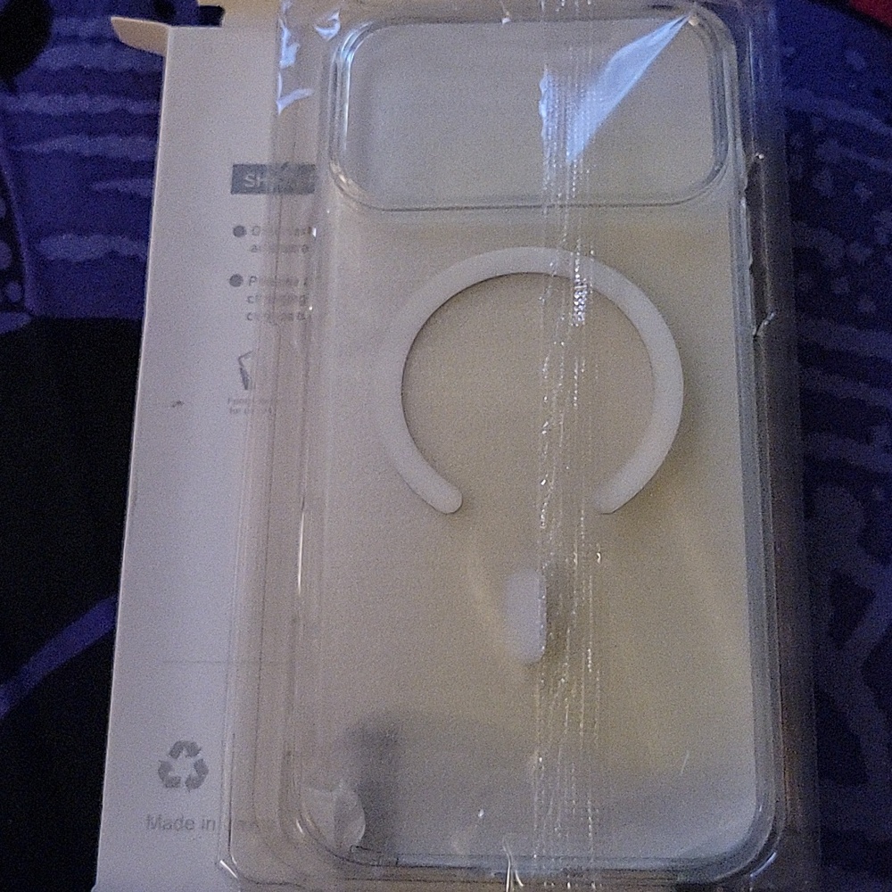 Clear White Phone Case  - Unbranded. IPhone 17 Pro Max